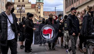 Le0606_(Antifa)_–_Antifa-Sponti_am_Markt