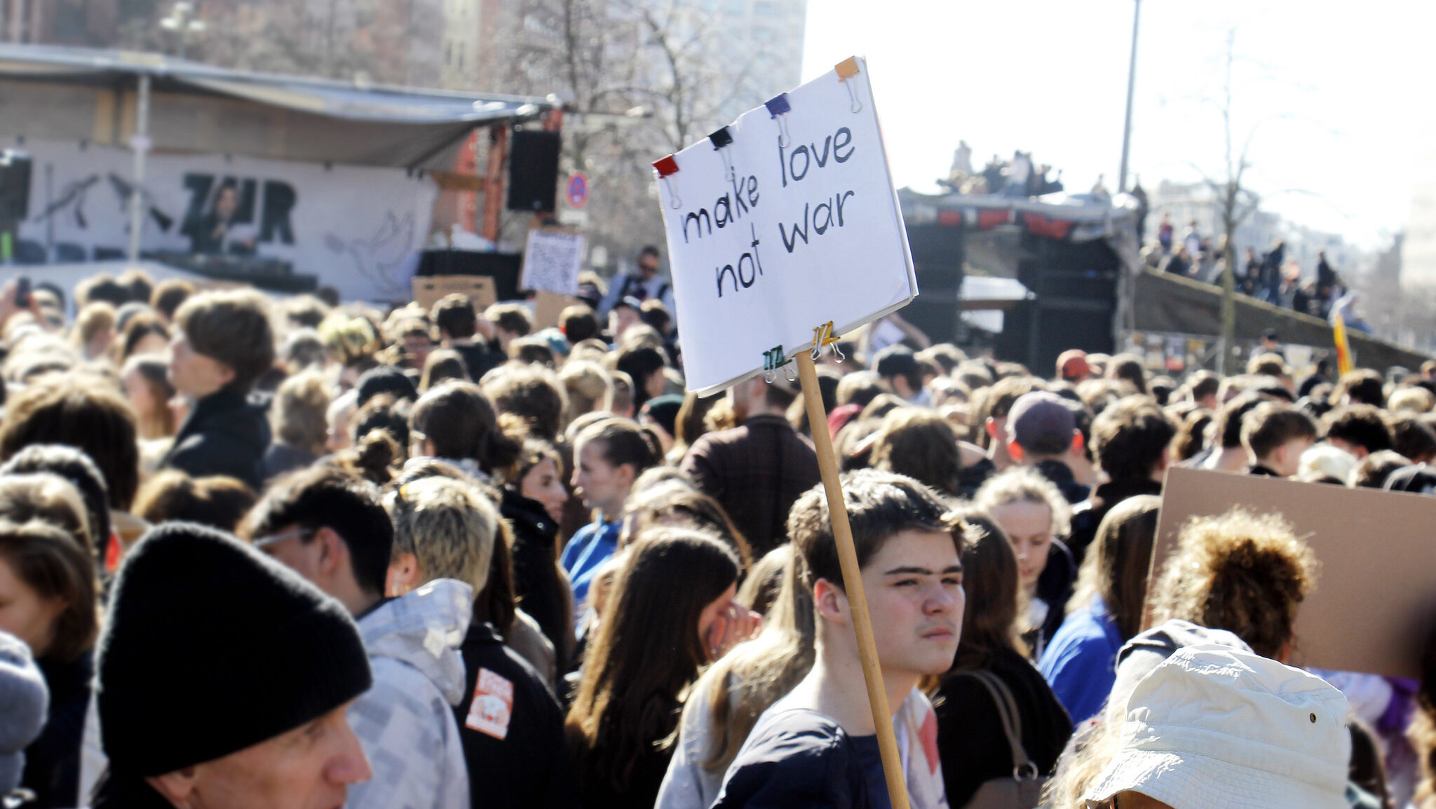 Tag der Befreiung am 8. Mai: Schulstreik, Gedenken und Antifa-Events in Freiburg